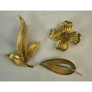 vintage brooch pins Gold Tone Floral Petals Leaf Lot Of Three (3)